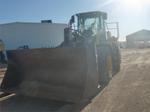 724K - LOADER, FOUR-WHEEL DRIVE