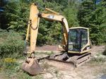 2001 CAT 307B