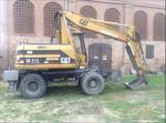 EXCAVATOR Caterpillar