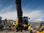 210G - EXCAVATOR