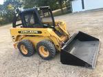 1999 DEERE 240