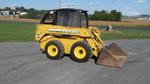 2001 DEERE 240