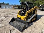 Caterpillar 239D, Schrankladers, Bouw