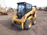 Caterpillar 242D3, Schrankladers, Bouw