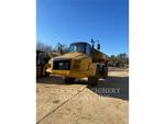 Caterpillar 730C2, Knik dumptrucks, Bouw