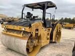 Caterpillar CB64B, Twin drum rollers, Construction