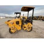 Caterpillar CB2.7 GC, Twin drum rollers, Construction
