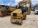 Caterpillar CB24B, Twin drum rollers, Construction