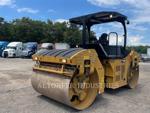 Caterpillar CB64B, Twin drum rollers, Construction