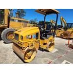 Caterpillar CB2.7LRC, Twin drum rollers, Construction