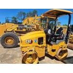 Caterpillar CB2.7LRC, Twin drum rollers, Construction