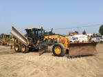 JOHN DEERE  772G 2012