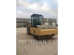 Caterpillar CS74, Construction
