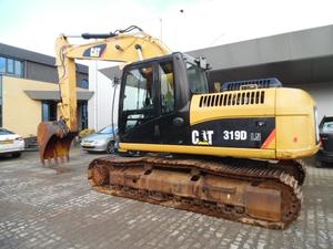 2013 CAT 319DLN