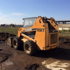 2002 CASE 95 XT