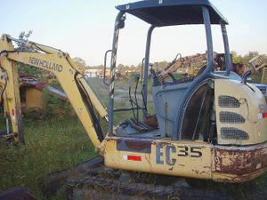NEW HOLLAND EC35