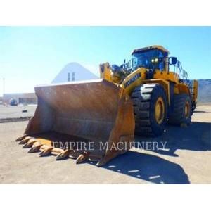 Komatsu WA900-8