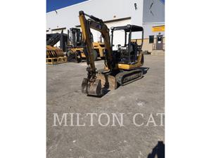 CATERPILLAR 302.5 2000