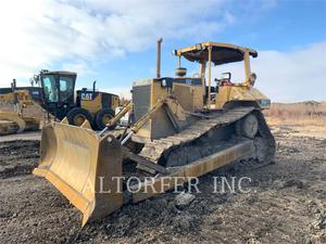 Caterpillar D6M XL, Construction