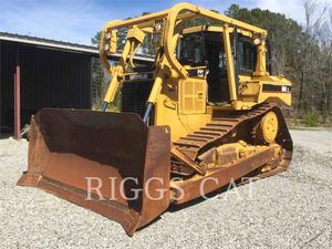 Caterpillar D6RIIIXL, Construction
