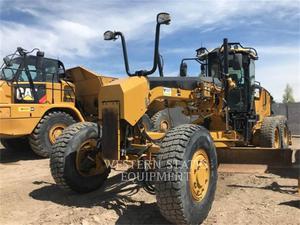 Caterpillar 140M AWD, Construction