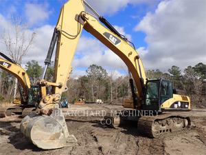 Caterpillar 330DL, Construction