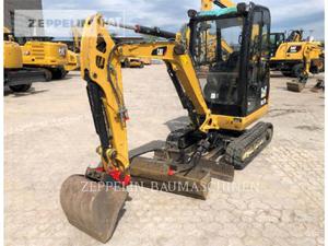 Caterpillar 302.2D, Construction