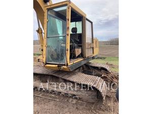 Caterpillar 215D, Construction