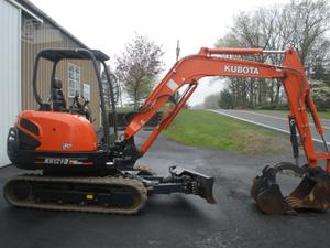 
                    2014 KUBOTA KX121-3SS
                