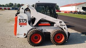 
                    2004 BOBCAT S175
                