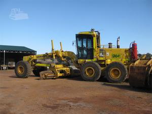 
                    2008 KOMATSU GD825A-2
                