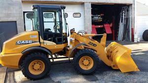 
                    2003 CASE 221D
                