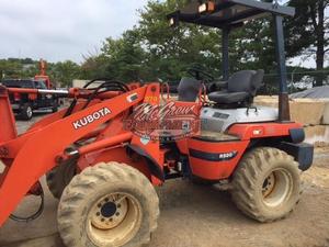 
                    KUBOTA R520
                