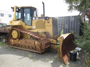 
                    2003 CAT D6M
                