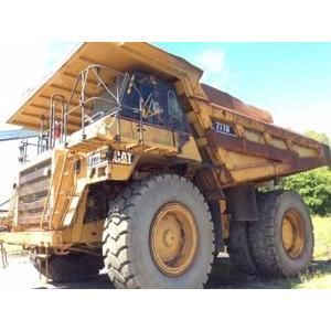 
                    2001 CAT 777D
                