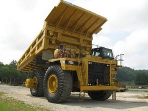 
                    2001 CAT 785C
                