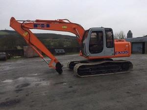 2000 HITACHI EX135UR