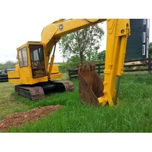 1987 DEERE 690B