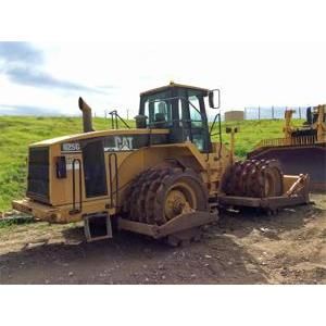 2000 CAT 825G