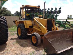 1986 DEERE 610B