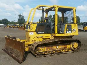 2005 KOMATSU D37PX-21