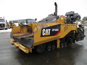 
                    2014 CAT AP-1055E
                