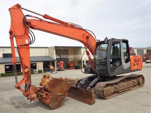 
                    2011 HITACHI ZX120-3
                