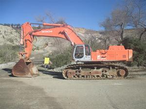 
                    2002 HITACHI EX700-5
                