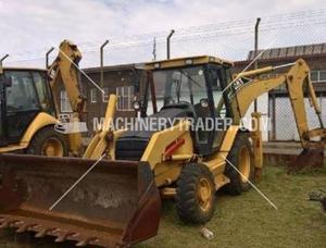 
                    2004 CAT 424D
                