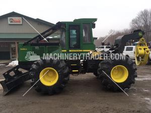 
                    2010 DEERE 548G III
                