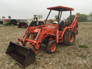 
                    2000 KUBOTA L35
                