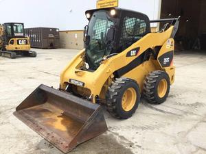 
                    2011 CAT 262C
                