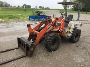 
                    KUBOTA R400
                