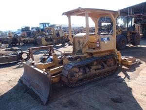 
                    1975 CAT D3C
                